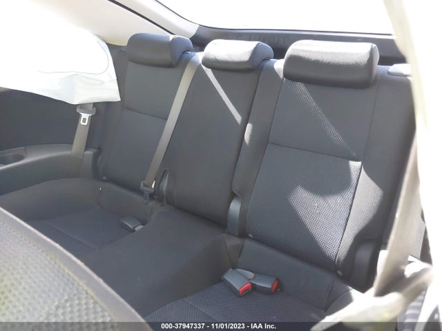 2010 SCION TC VIN: JTKDE3B76A0321582