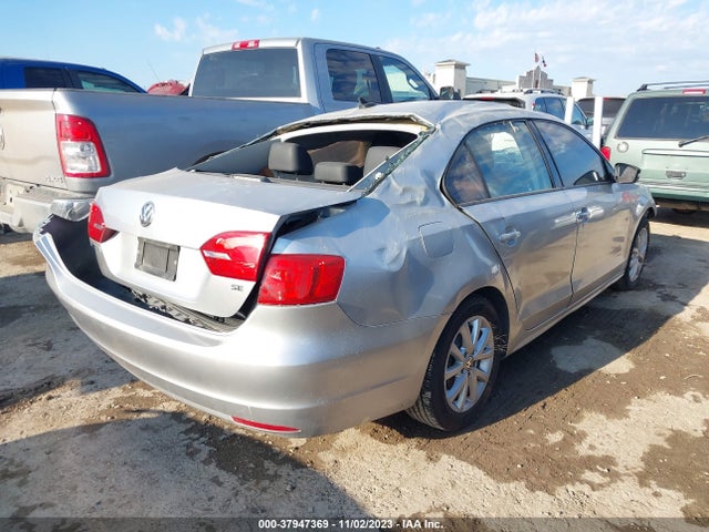 2012 VOLKSWAGEN JETTA 2.5L SE VIN: 3VWDX7AJ4CM063209