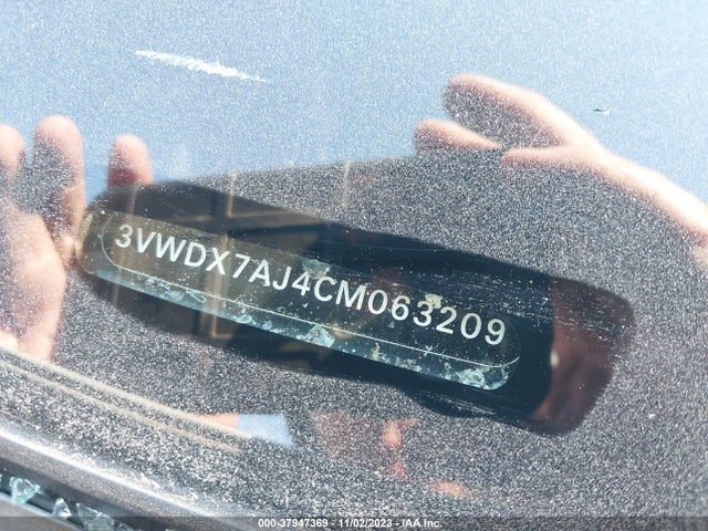 2012 VOLKSWAGEN JETTA 2.5L SE VIN: 3VWDX7AJ4CM063209