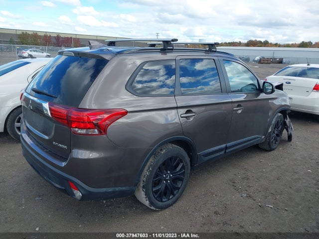 Mitsubishi Outlander Le 2018 JA4AD3A37JZ048721 Image 4