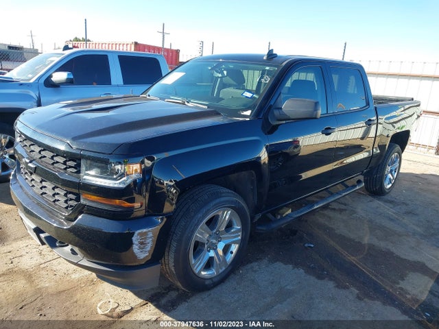 Chevrolet Silverado 1500 Silverado Custom 2018 3GCPCPEC2JG402326 Image 2