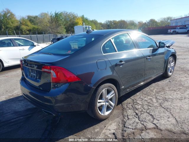 2015 VOLVO S60 YV126MFBXF2301258 Photo 3