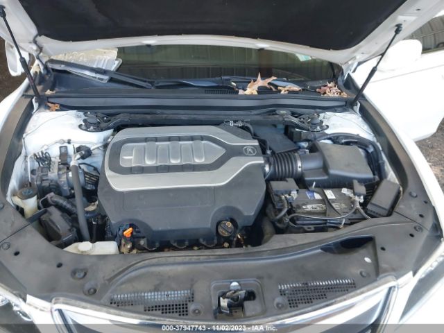 JH4KC1F30EC002228 Acura RLX