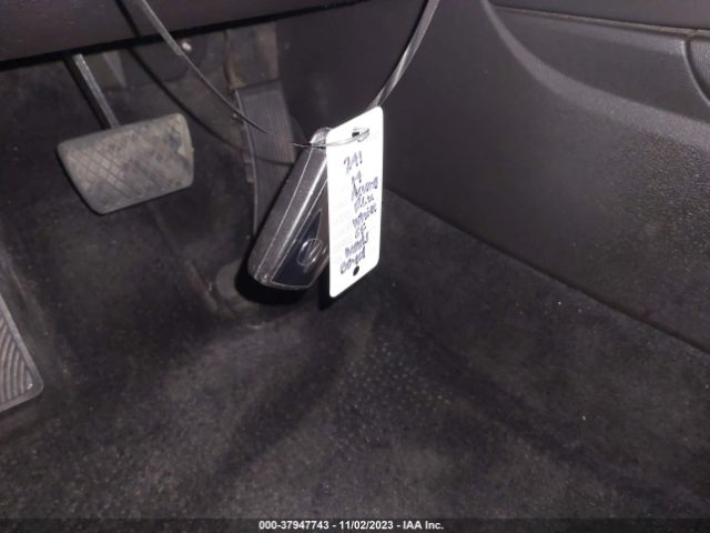 JH4KC1F30EC002228 Acura RLX