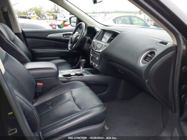 5N1DR2MN3HC669992 Nissan Pathfinder Sl