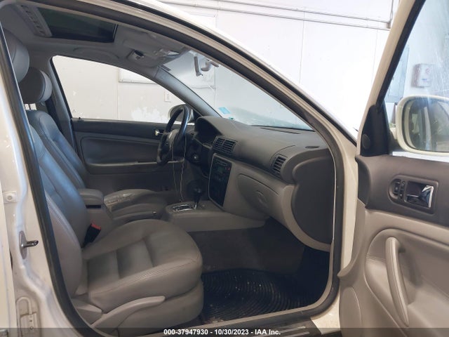 2004 VOLKSWAGEN PASSAT GLS VIN: WVWPD63B34E348466
