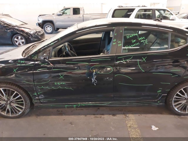 2017 HYUNDAI ELANTRA SPORT VIN: KMHD04LB7HU332085