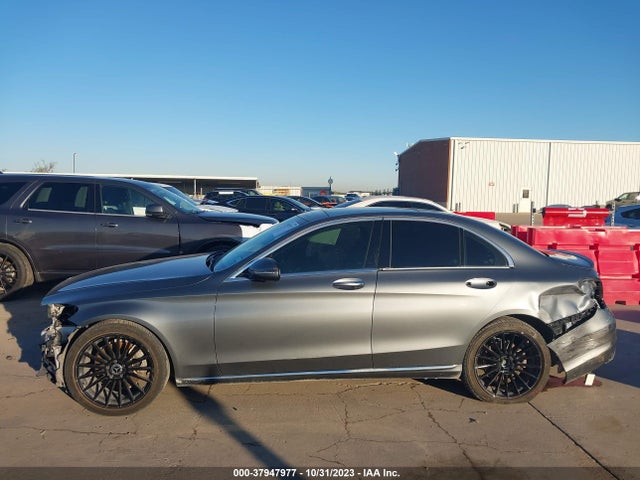 2017 MERCEDES-BENZ C 300 SPORT/LUXURY/ VIN: 55SWF4JB1HU198700