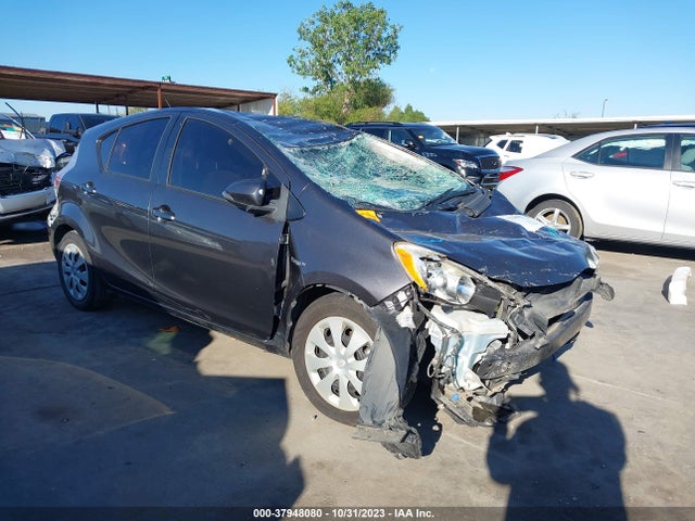 2013 TOYOTA PRIUS C TWO VIN: JTDKDTB33D1533949
