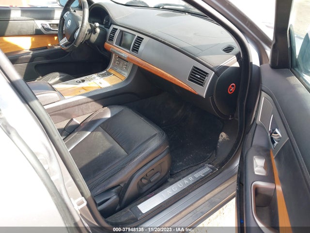 2009 JAGUAR XF SAJWA05B19HR06854 Photo 4