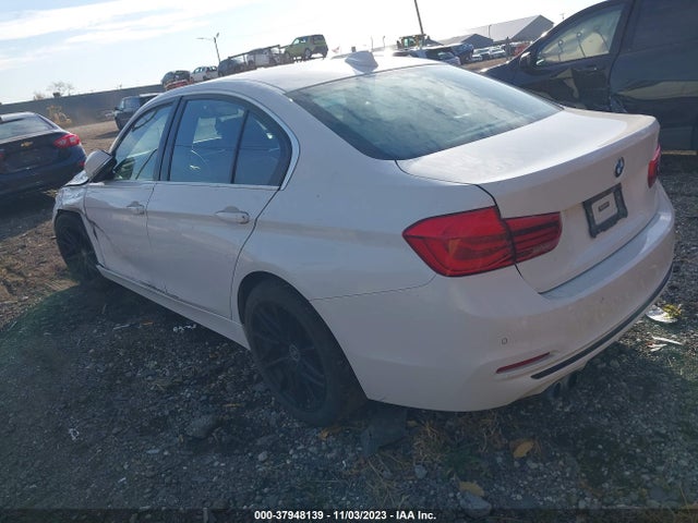 BMW 330i Xdrive 2017 WBA8D9G58HNU60516 Image 3