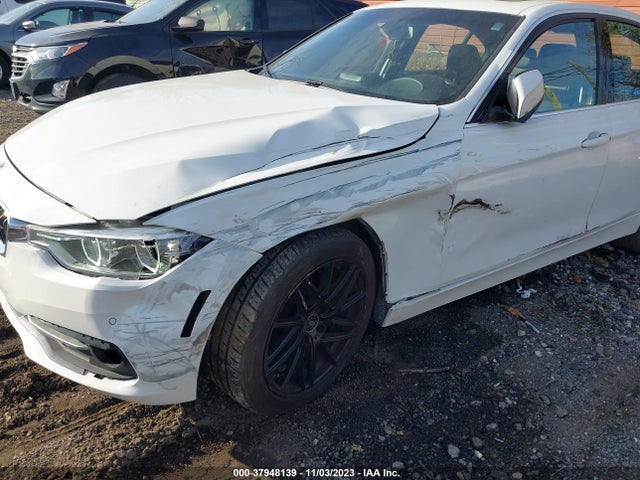 BMW 330i Xdrive 2017 WBA8D9G58HNU60516 Image 6