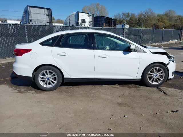 Ford FOCUS SE 2017 1FADP3F20HL316067 Image 13