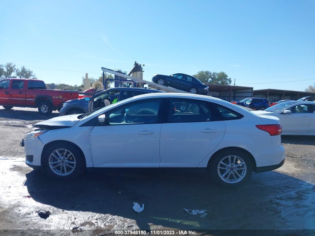 Ford FOCUS SE 2017 1FADP3F20HL316067 Image 14