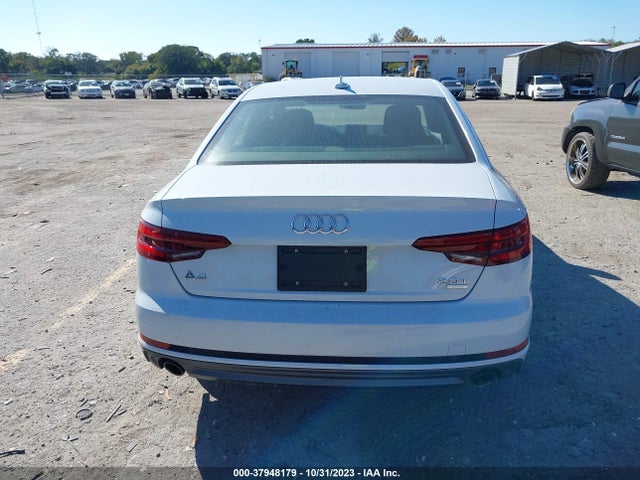 WAUKMAF41JA072573 Audi A4 Premium/tech Premium