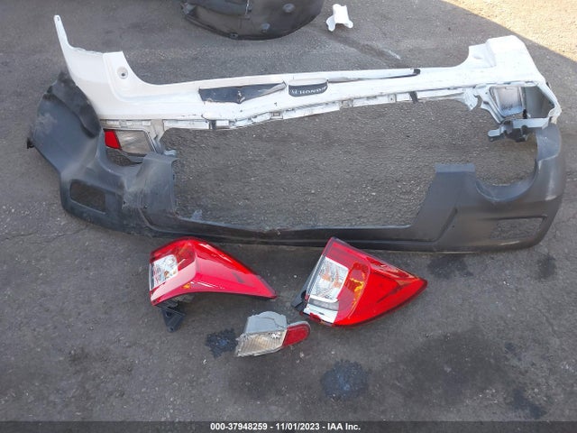 37948259 :رقم المزاد ، 5FNYF7H57MB014138 vin ، 2021 Honda Passport Ex-l مزاد بيع