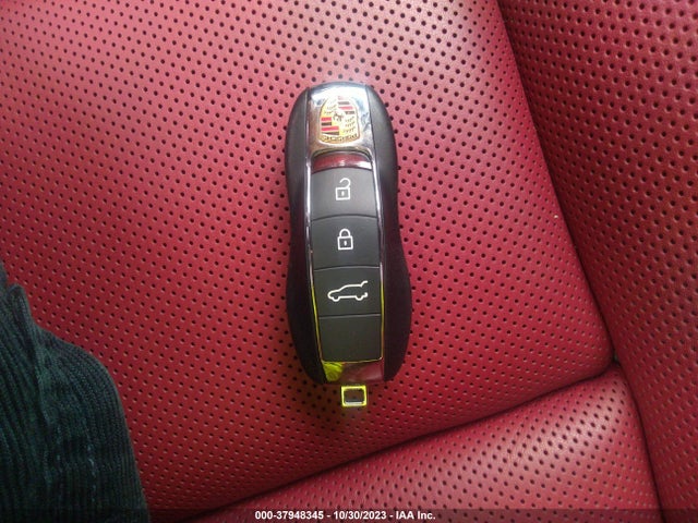 2023 PORSCHE MACAN WP1AA2A58PLB18568 Photo 10