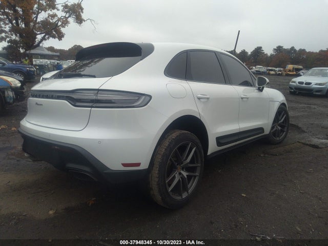 2023 PORSCHE MACAN WP1AA2A58PLB18568 Photo 3