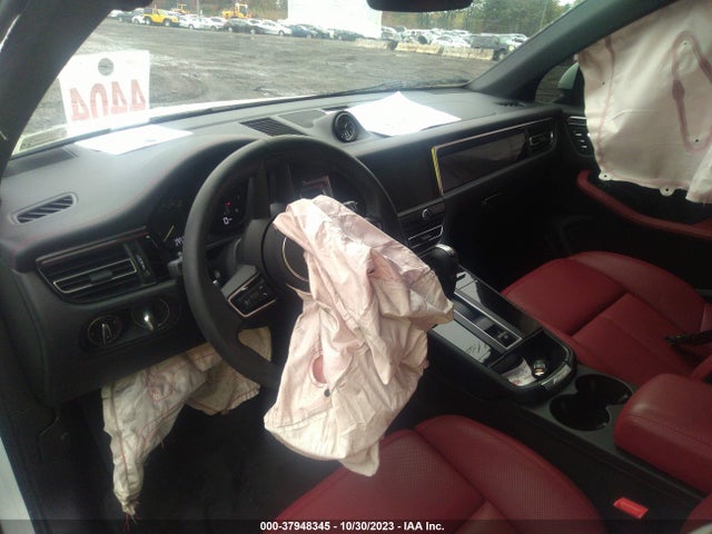 2023 PORSCHE MACAN WP1AA2A58PLB18568 Photo 4