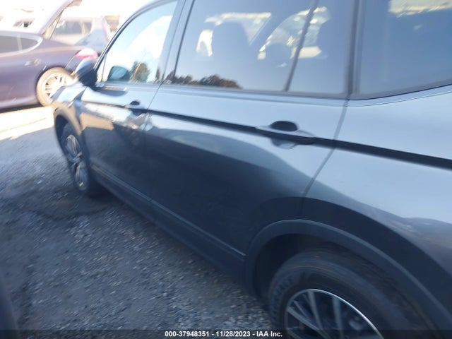 3VV1B7AX4MM034773 Volkswagen TIGUAN S