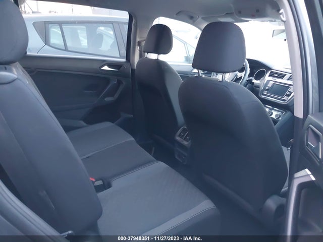 3VV1B7AX4MM034773 Volkswagen TIGUAN S