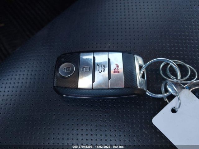 5XYKWDA71EG448615 KIA Sorento Sx Limited