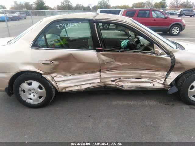 2001 HONDA ACCORD SDN EX W/LEATHER VIN: 1HGCG16541A003353