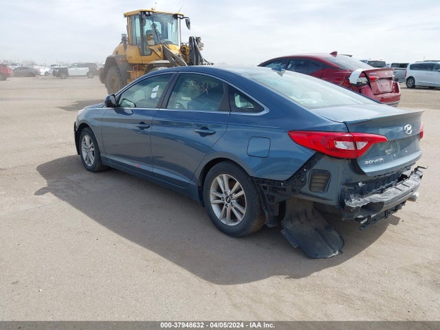 2015 HYUNDAI SONATA SE VIN: 5NPE24AF7FH145591