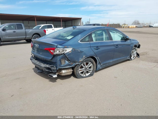 2015 HYUNDAI SONATA SE VIN: 5NPE24AF7FH145591