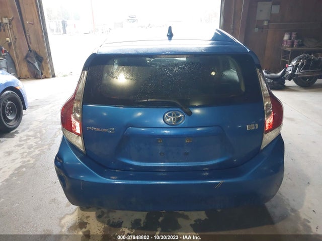 Toyota Prius C One/two/three/four 2016 JTDKDTB33G1123480 Image 16