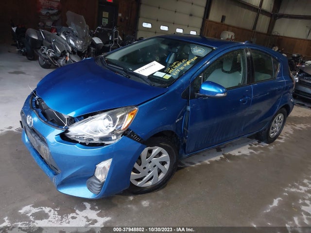 Toyota Prius C One/two/three/four 2016 JTDKDTB33G1123480 Image 2