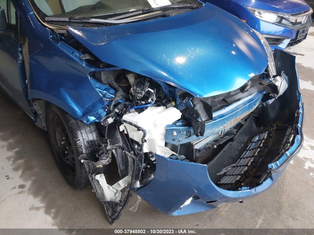 Toyota Prius C One/two/three/four 2016 JTDKDTB33G1123480 Image 6