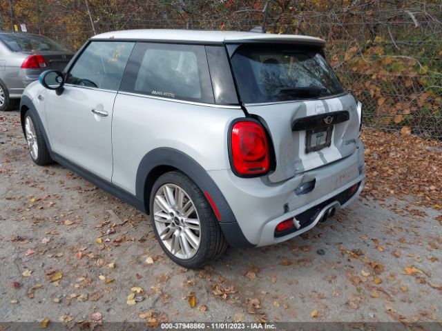 2017 MINI HARDTOP 2 DOOR WMWXP7C57H2A45124 Photo 2