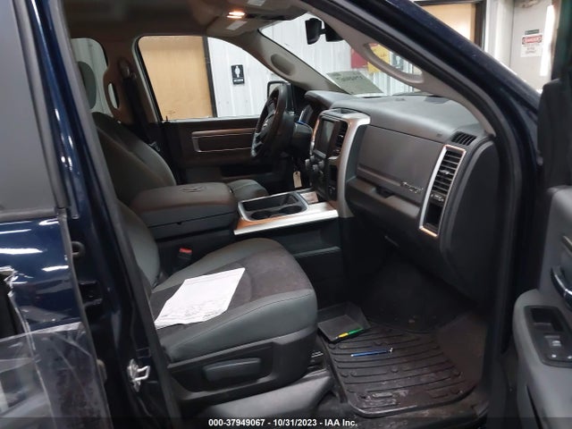 3C6RR7LT3GG169227 RAM 1500 Big Horn