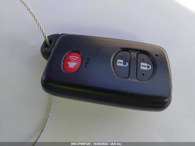 Toyota Prius Two 2015 JTDKN3DU4F1949868 Image 11