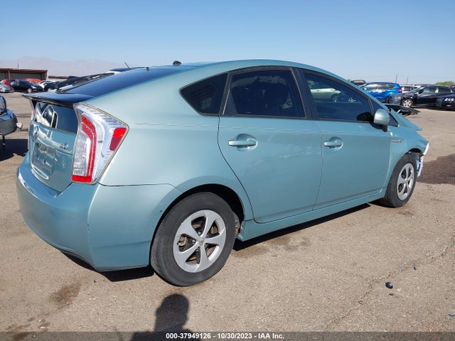 Toyota Prius Two 2015 JTDKN3DU4F1949868 Image 4
