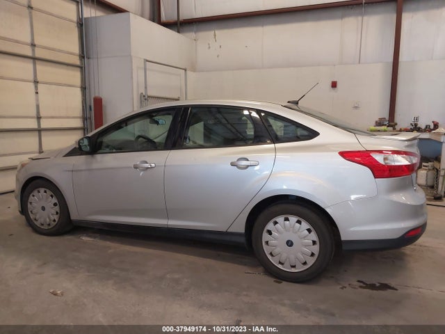 Ford FOCUS SE 2014 1FADP3F29EL376537 Image 35