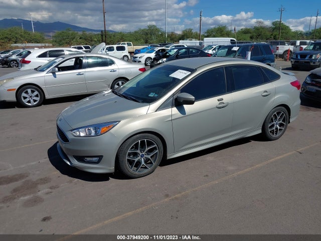 2015 FORD FOCUS SE VIN: 1FADP3F29FL380573