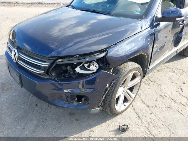 WVGAV7AX6GW600101 Volkswagen Tiguan R-line