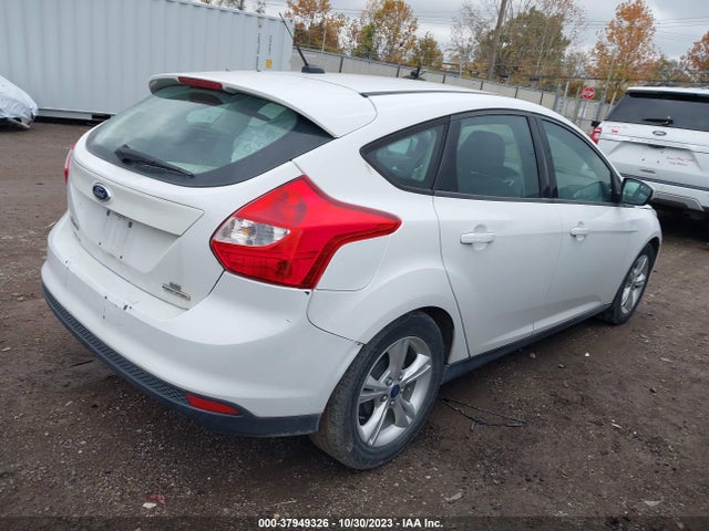 Ford FOCUS SE 2014 1FADP3K25EL194128 Image 4