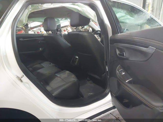 Chevrolet IMPALA 1LT 2018 2G1105S39J9170155 Image 8