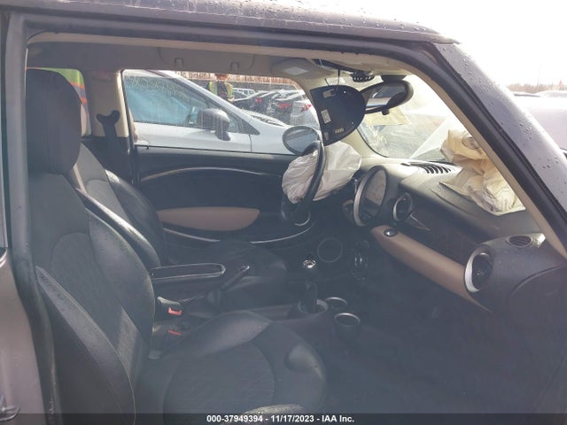 2012 MINI COOPER WMWSU3C52CT368461 Photo 4