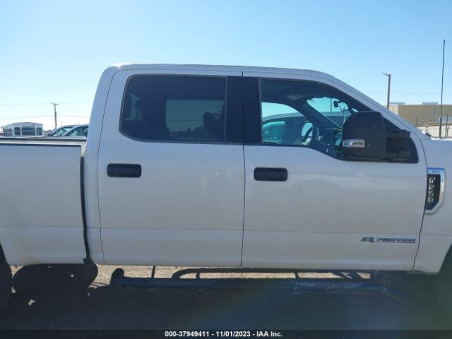 1FT7W2BT6NEE21649 Ford F-250 Xlt