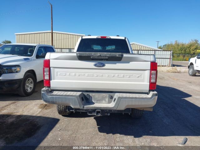 1FT7W2BT6NEE21649 Ford F-250 Xlt