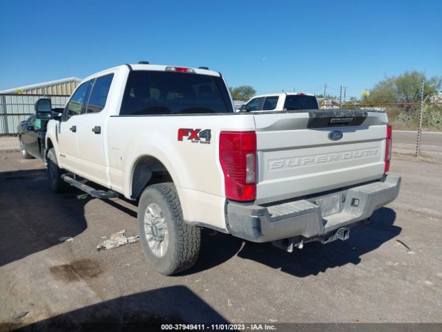 1FT7W2BT6NEE21649 Ford F-250 Xlt