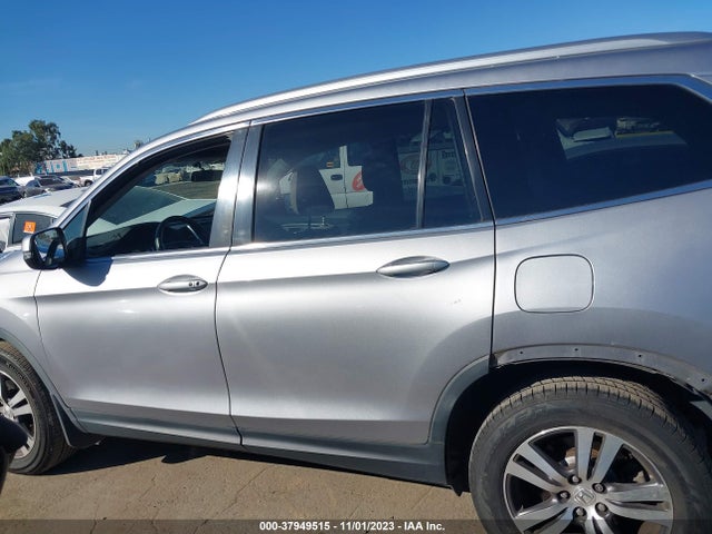 2016 HONDA PILOT EX VIN: 5FNYF5H38GB057572