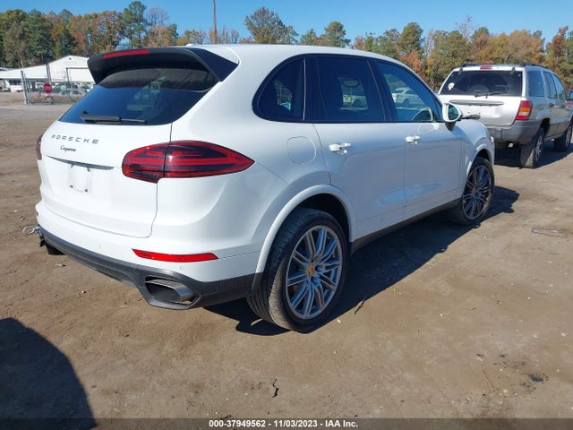 2018 PORSCHE CAYENNE WP1AA2A27JKA06380 Photo 3