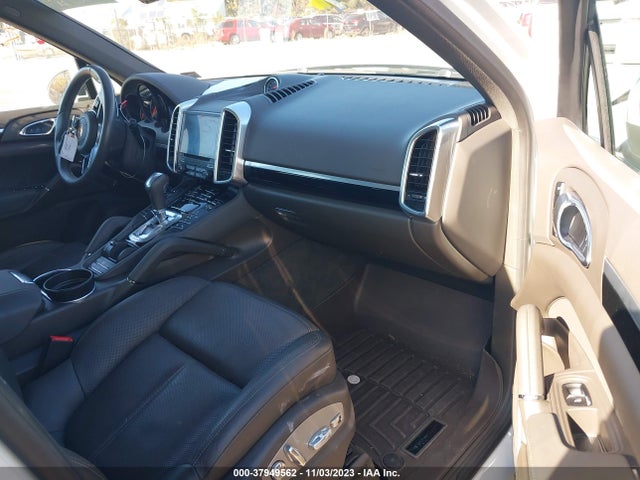 2018 PORSCHE CAYENNE WP1AA2A27JKA06380 Photo 4