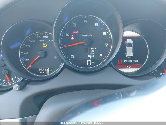 2018 PORSCHE CAYENNE WP1AA2A27JKA06380 Photo 6