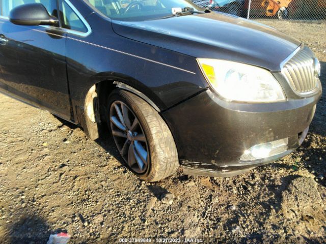 1G4PR5SK8E4135318 Buick Verano Convenience Group